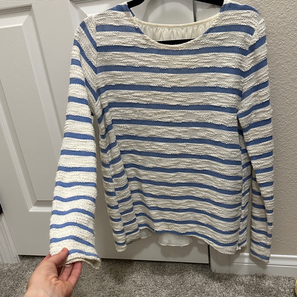 Chic Striped Blouse in Blue and Cream